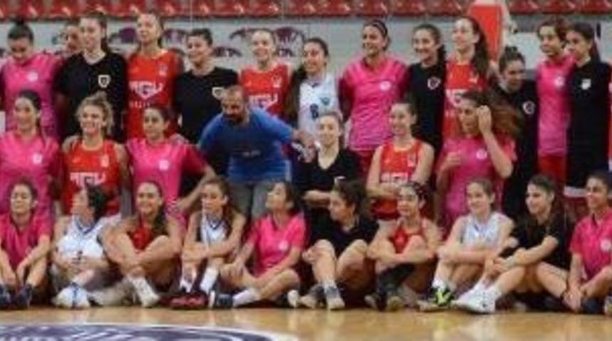 Bah&ccedil;eşehir Koleji - Ag&uuml; Spor Turnuvası Sona Erdi