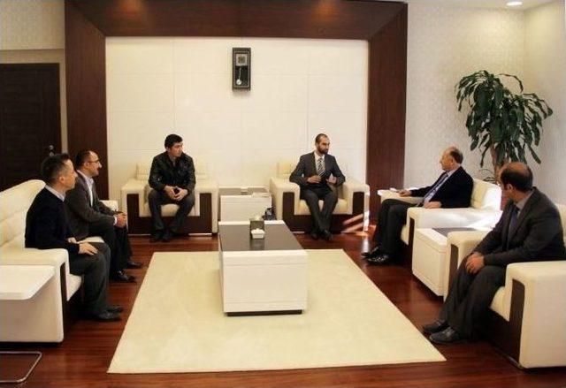 Pedaldaşlardan Vali Azizoğlu&rsquo;na Ziyaret 1