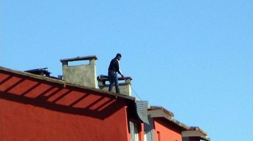 G&uuml;venlik &Ouml;nlemi Almadan &Ccedil;alışan İş&ccedil;iler Korkuttu