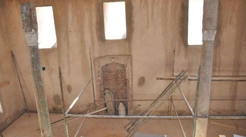 Ceyhan Camii, 164 Yıl &Ouml;nceki Haline D&ouml;n&uuml;yor