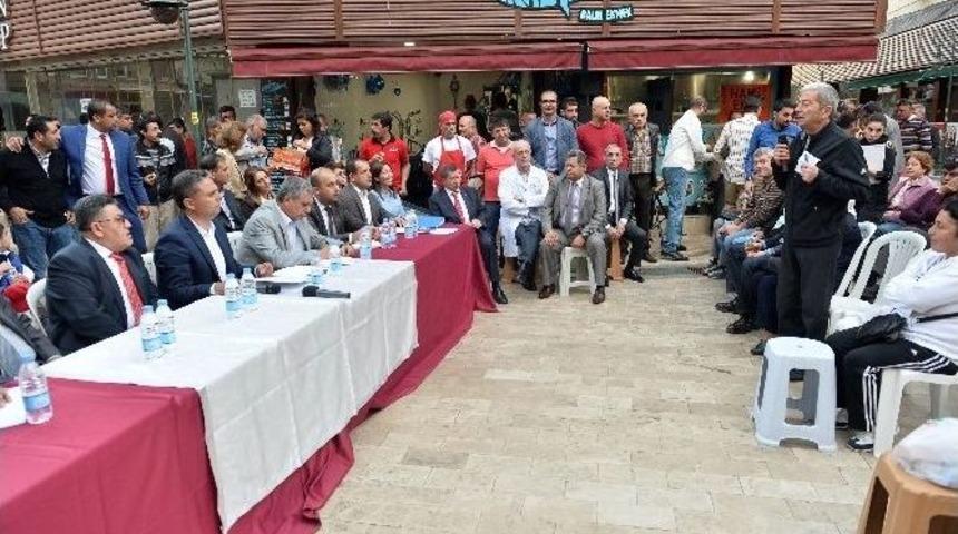 Başkan Uysal Halk G&uuml;n&uuml; Toplantılarına Devam Ediyor