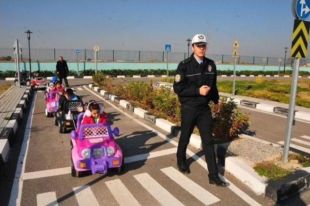 Trafik Parkında 4 Binden Fazla Çocuğa Eğitim Verildi