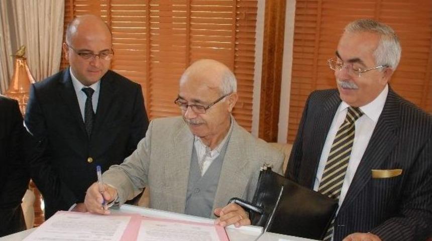 &Ouml;ğretmenden Eğitime Arsa Desteği