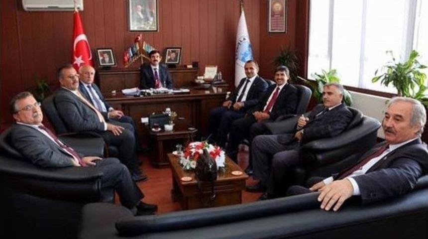 Şarkışla&rsquo;da Belediye Başkanları Bir Araya Geldi