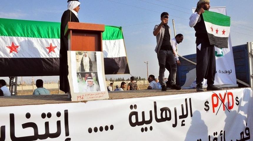 Suriyelilerden Sıfır Noktasında Ter&ouml;r &Ouml;rg&uuml;t&uuml; Pyd&rsquo;ye Tepki