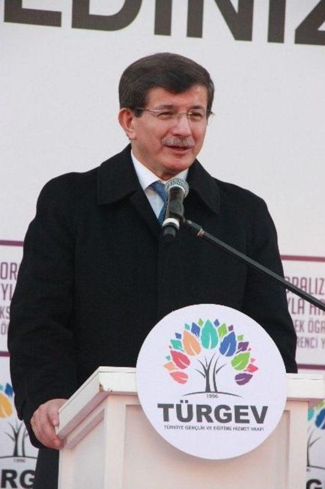 Başbakan Davutoğlu Edirne’de İki Öğrenci Yurdu Birden Açtı