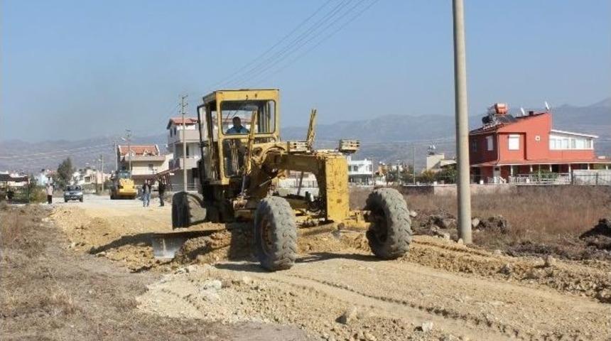 Dikili&rsquo;de Hizmet Atakları S&uuml;r&uuml;yor