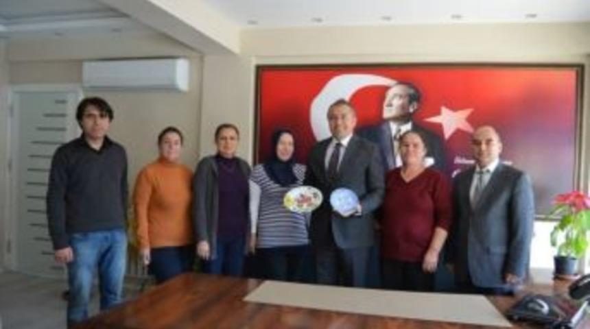 Selendi Halk Eğitim Personelleri, Başkan&rsquo;dan Fırın İstedi