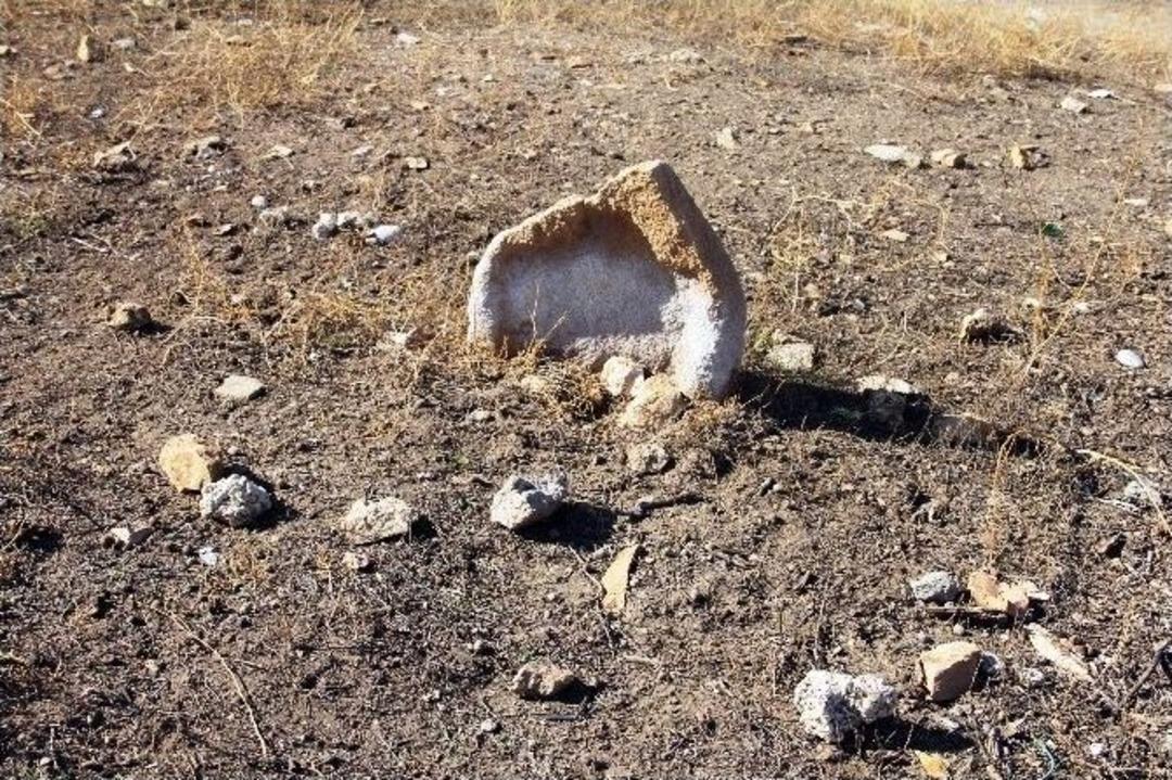 800 Yıllık Akkoyunlu Mezarlığı Korumaya Alınıyor