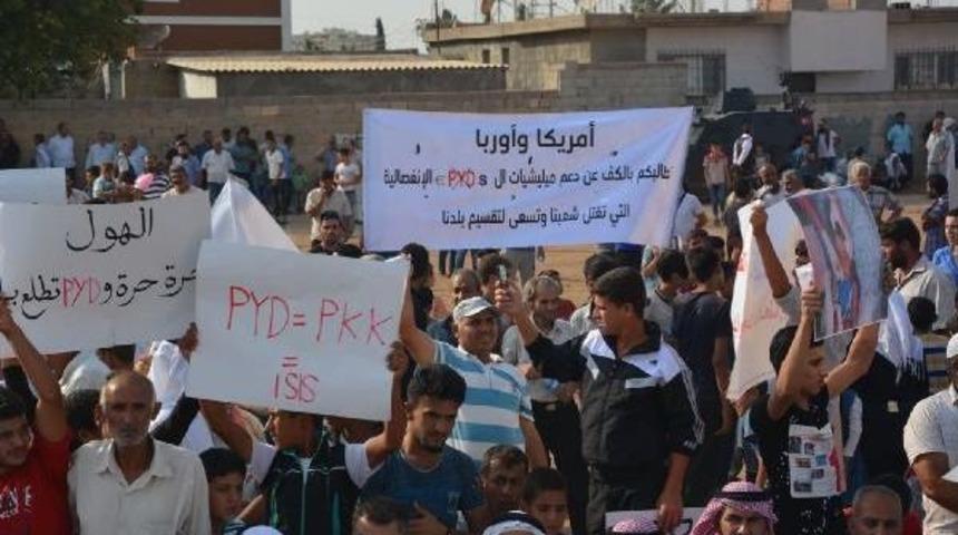 Suriyeliler, Sınırda Pkk/pyd'yi Protesto Etti