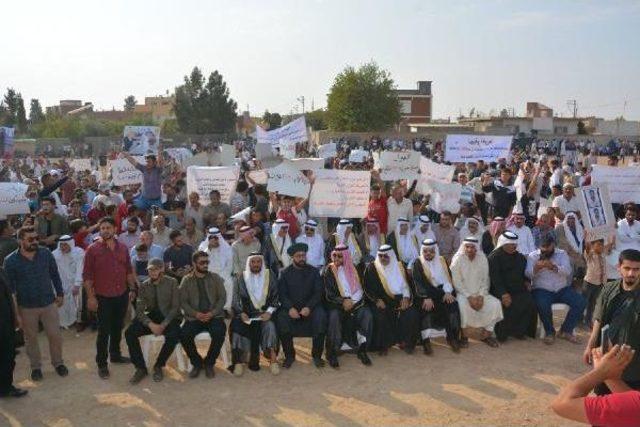 Suriyeliler, Sınırda Pkk/pyd'yi Protesto Etti