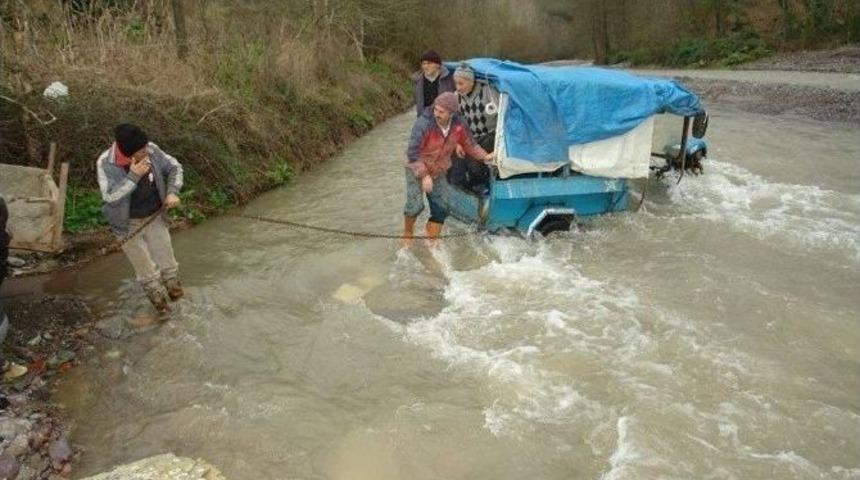 Patpatla Derede Mahsur Kaldılar