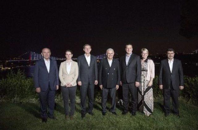 Başbakan Yldırım Slovenya, Estonya, Sırbistan Başbakanlarına Yemek Verdi