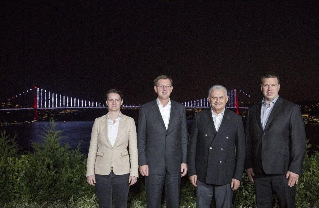 Başbakan Yıldırım, 3 &Uuml;lkenin Başbakanlarıyla &Ccedil;alışma Yemeğinde Bir Araya Geldi