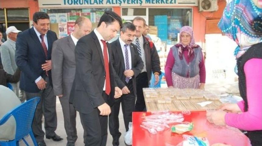 M&uuml;ft&uuml;l&uuml;k Aşure Dağıttı