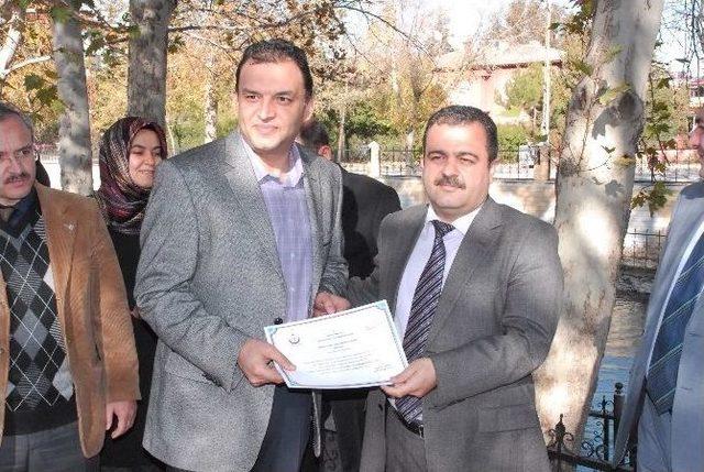 &Uuml;roloji Eğitimini Bitirip Sertifika Aldılar 1