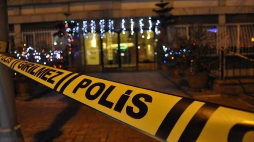 Geniş Haber// Valikonağı Caddesi'nde Kalaşnikoflu Saldırı: 2 &Ouml;l&uuml;, 1 Ağır Yaralı