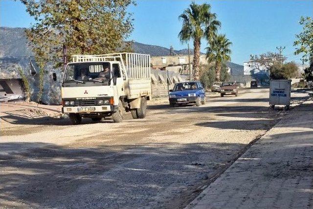 Köstebek Yuvası Yollar, Sürücülere Cambazlık Öğretiyor