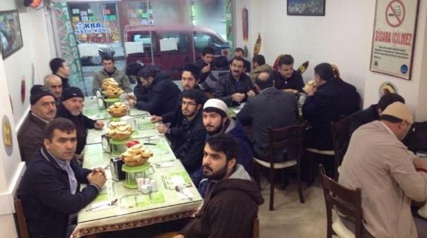 Rize&rsquo;de Seher Vaktinde Cami Ve Gen&ccedil;lik Buluşması