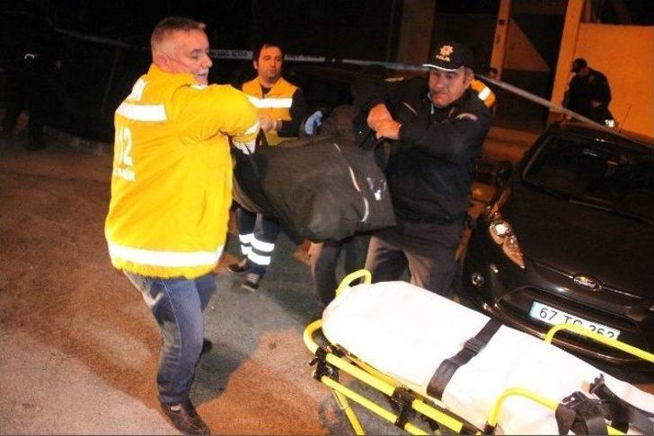 Yaşlı Adam Evinin Önünde Ölü Bulundu G5