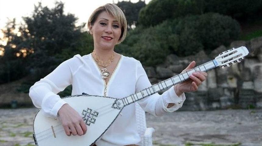 T&uuml;rk&uuml;lere Adanmış Bir Hayat