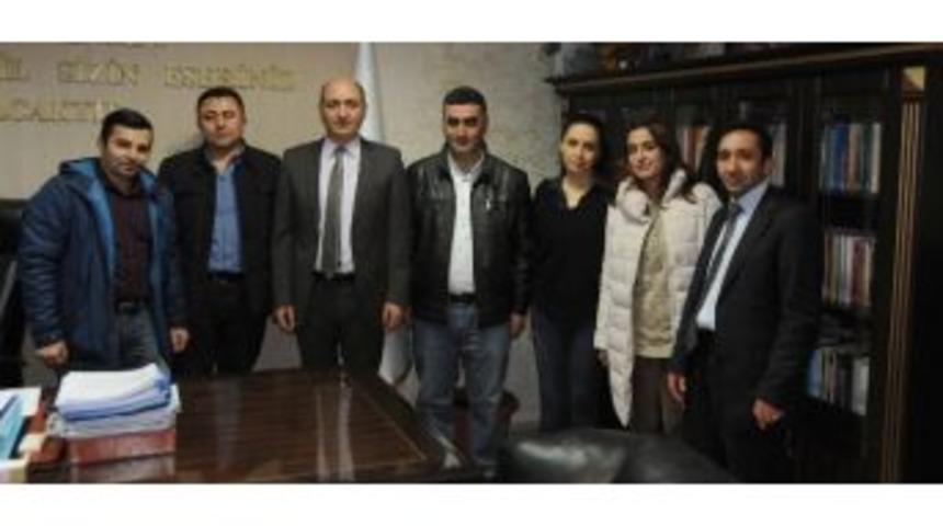 Okul Aile Birliği Y&ouml;netiminden M M&uuml;d&uuml;r Kurtaran&rsquo;a Ziyaret