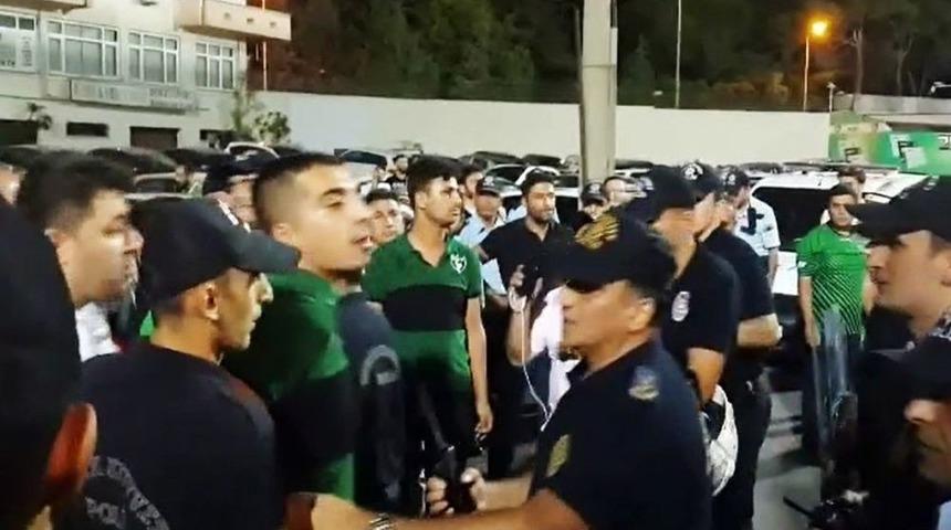 Denizlispor - Giresunspor Ma&ccedil; Sonunda Gerginlik: 2 G&ouml;zaltı