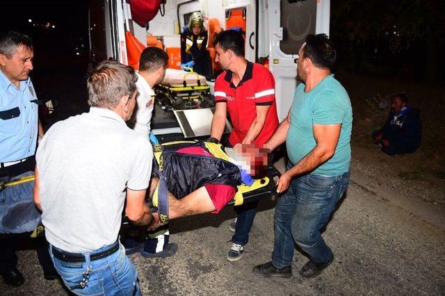 Motosikletler Kafa Kafaya &Ccedil;arpıştı: 3 Ağır Yaralı 2