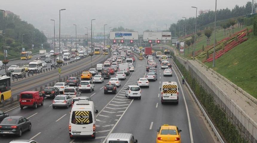 İstanbul&rsquo;da Okul Trafiği Yoğunluğu