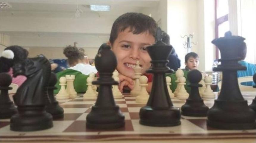 Geleceğin Satran&ccedil;&ccedil;ıları Karaman&rsquo;da Yetişiyor