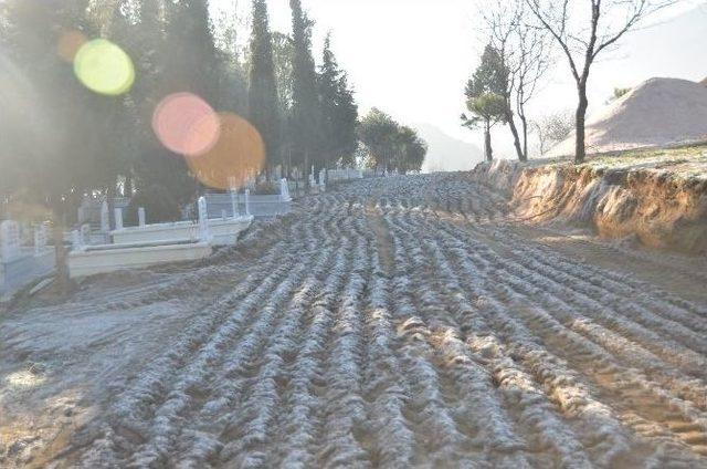 Bilecik’teki Kabristanlığa Yeni Düzenleme