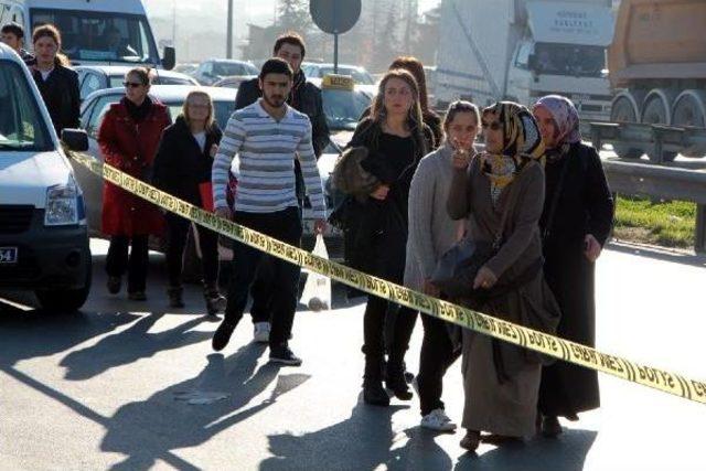 Metro Girişindeki Şüpheli Çanta Boş Çıktı 1