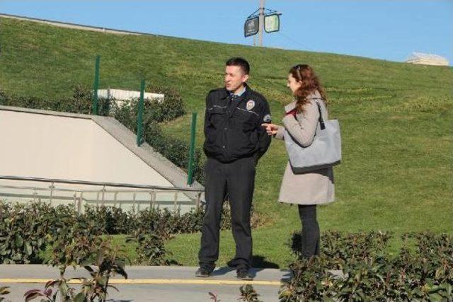 Metro Girişindeki Ş&uuml;pheli &Ccedil;anta Boş &Ccedil;ıktı 3