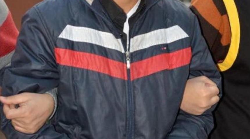 5 Liralık Benzin Aldı Pompacının 500 Lirasını &Ccedil;aldı