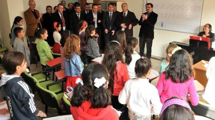 Kardeş Filistin Heyetine Ke&ccedil;i&ouml;ren Belediyesi Tanıtıldı