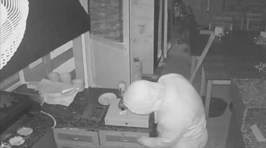 Aranan H&uuml;k&uuml;ml&uuml;, Son Hırsızlığında Yakalandı