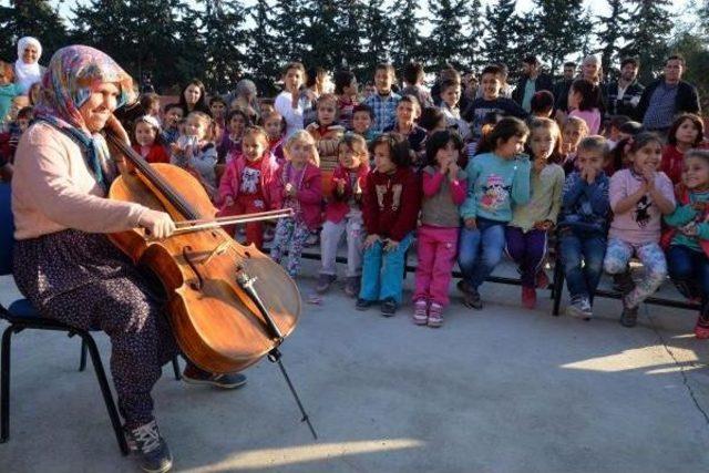 Sanatı Köye Taşıdılar