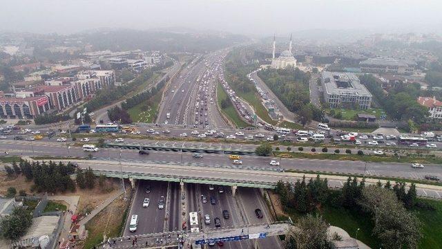 Altunizade’de Oluşan Trafik Yoğunluğu Havadan Görüntülendi