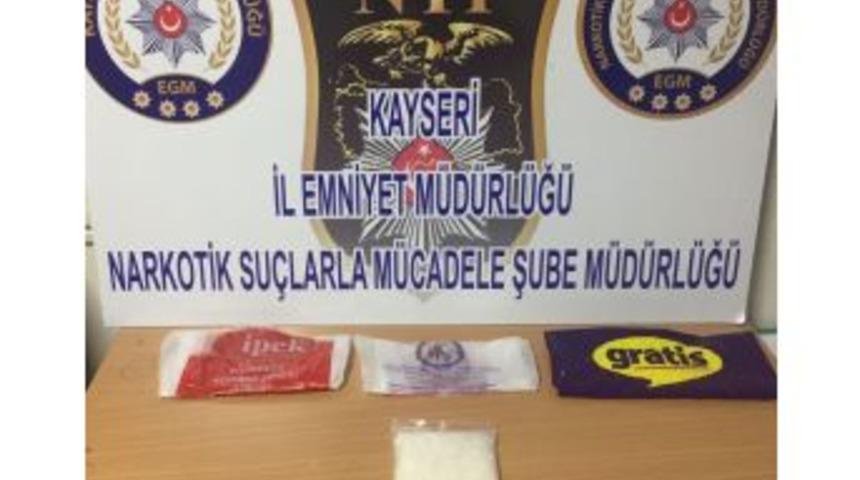 Uyuşturucu Taciri 274 Gram Metamfetamin İle Yakalandı