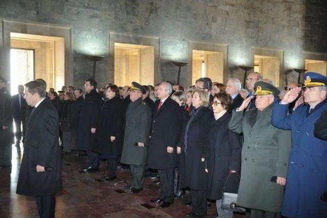 İsmet İnönü, Anıtkabir'deki Mezarı Başında Törenle Anıldı