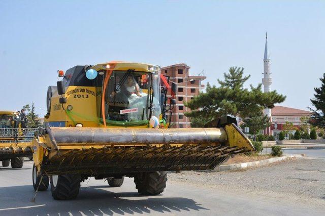 Biçerdöveri Gelin Arabası Yaptı