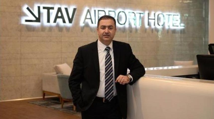 Tav Airport Hotel İzmir'de