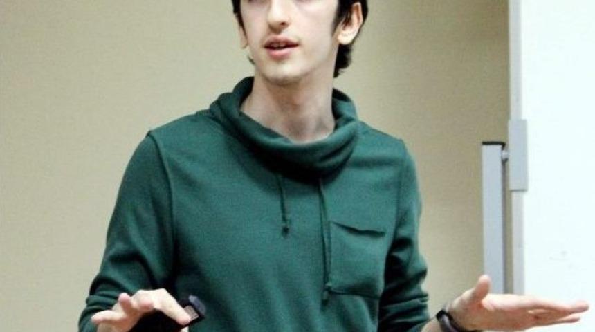 Yaş İlerledik&ccedil;e &Uuml;retken D&uuml;ş&uuml;nce Yeteneği Azalıyor