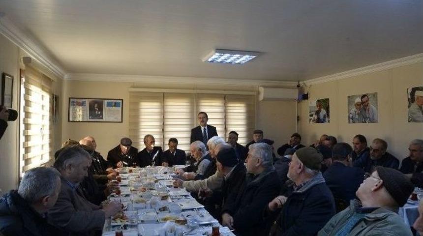 Başkan Ata&ccedil; Bilgilendirme Toplantılarını S&uuml;rd&uuml;r&uuml;yor