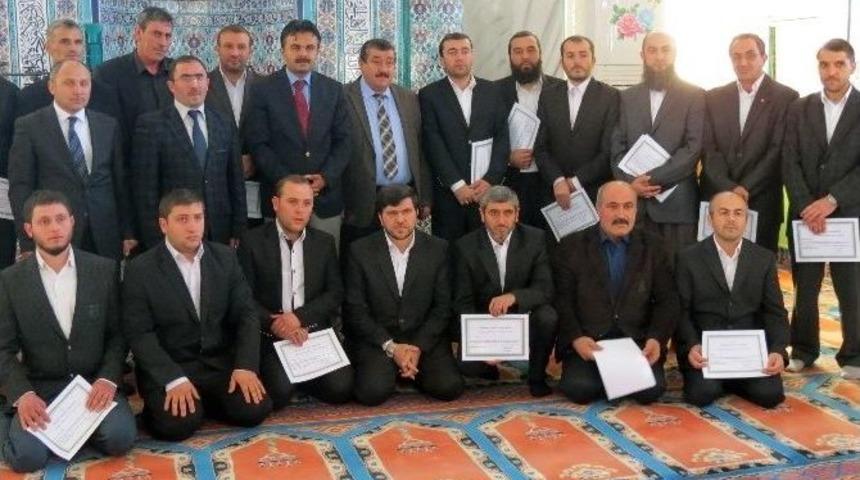 Kelkit&rsquo;te G&uuml;zel Ezan Okuyanlara Sertifika