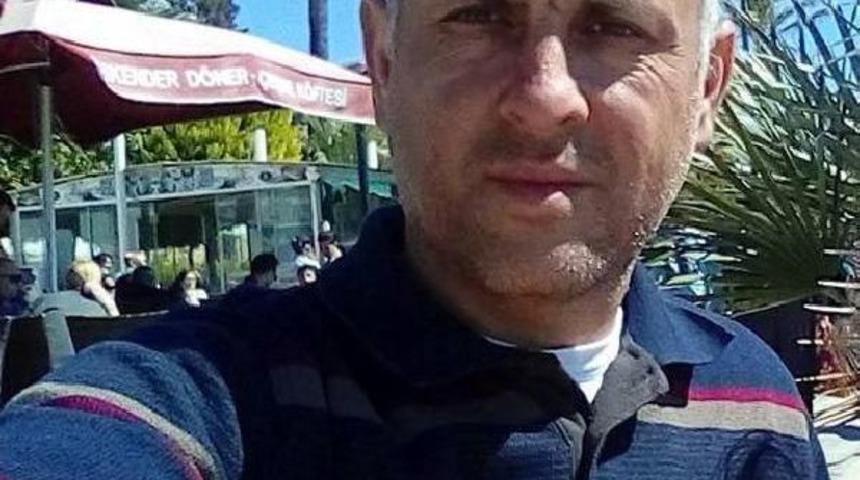 Otomobille &Ccedil;arpışan Motosikletli Yaralandı