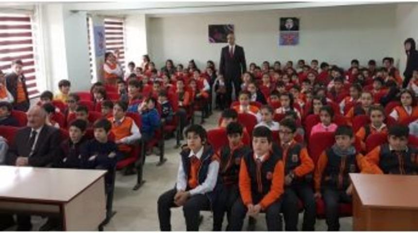 Hakkari&rsquo;de 71 Bin &Ouml;ğrenci Ders Başı Yaptı