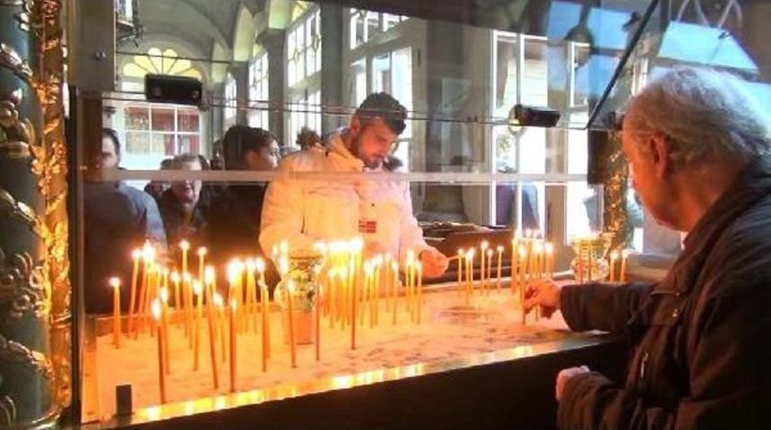 Fener Rum Patrikhanesi'nde Noel Ayini