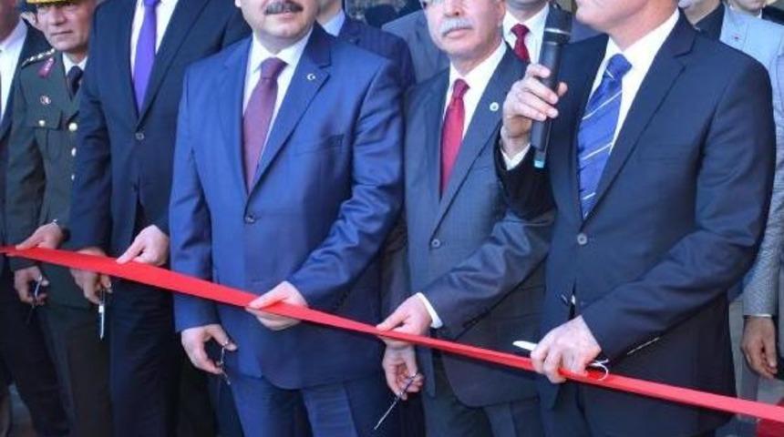 Bakan Canikli, Sinop'ta Y&uuml;ksekokul A&ccedil;ılışına Katıldı