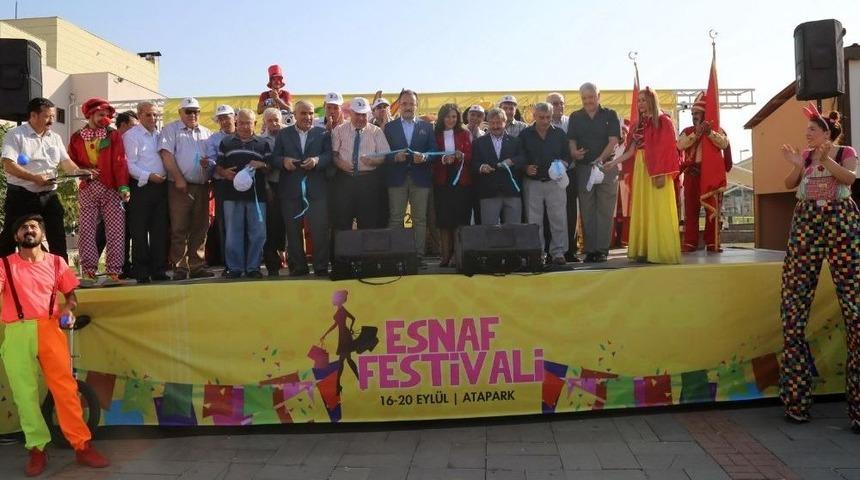 Uşak&rsquo;ta 2. Esnaf Festivali Başladı